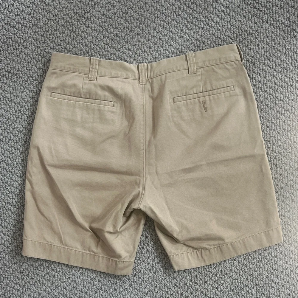 J. Crew Men's Beige Tan Gramercy Khaki Shorts, 9” size 33w